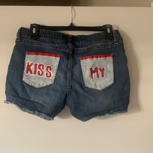 Kiss my - booty - Jean shorts size 8